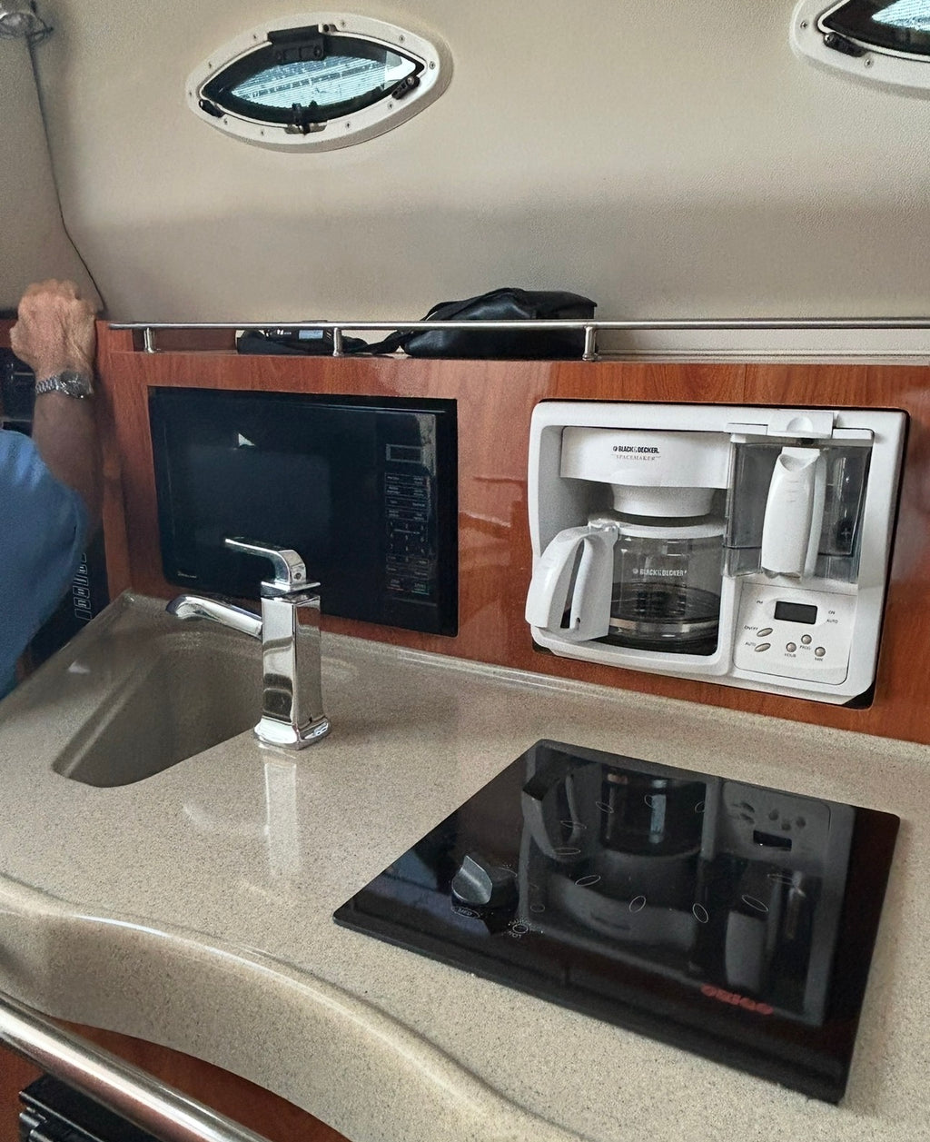 26 Foot Larson 2004 Sun Bridge Cruiser