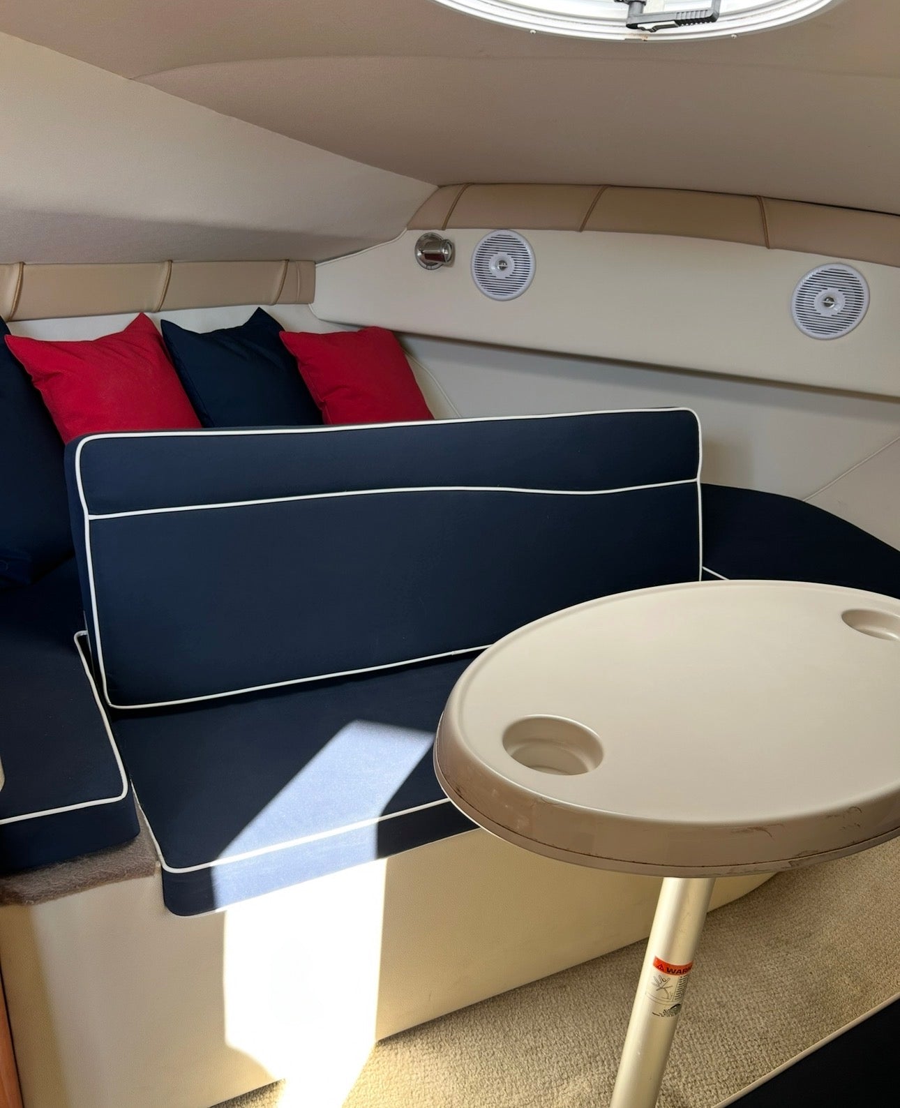 26 Foot Larson 2004 Sun Bridge Cruiser