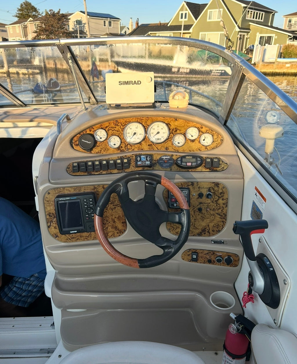 26 Foot Larson 2004 Sun Bridge Cruiser