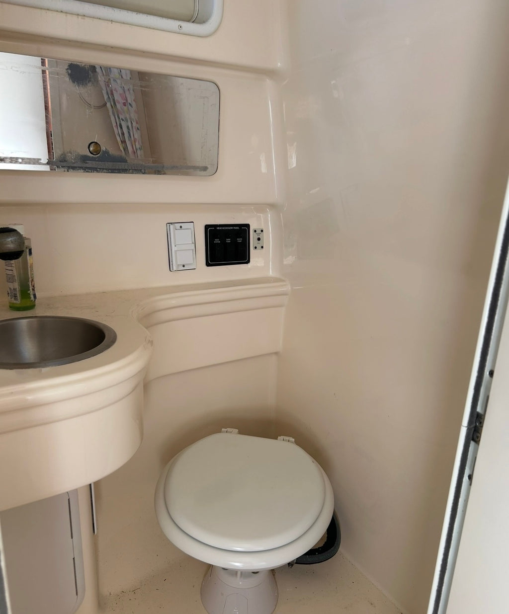 26 Foot Larson 2004 Sun Bridge Cruiser